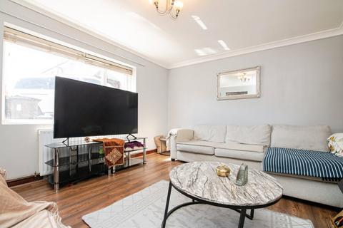 3 bedroom end of terrace house for sale, Plimsoll Grove, Birmingham B32