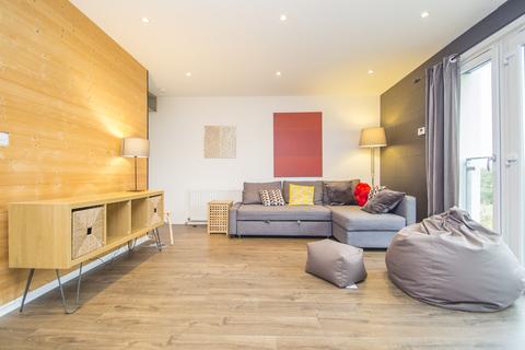 2 bedroom flat to rent, Arneil Drive, Crewe, EH5 2GR, Edinburgh EH5