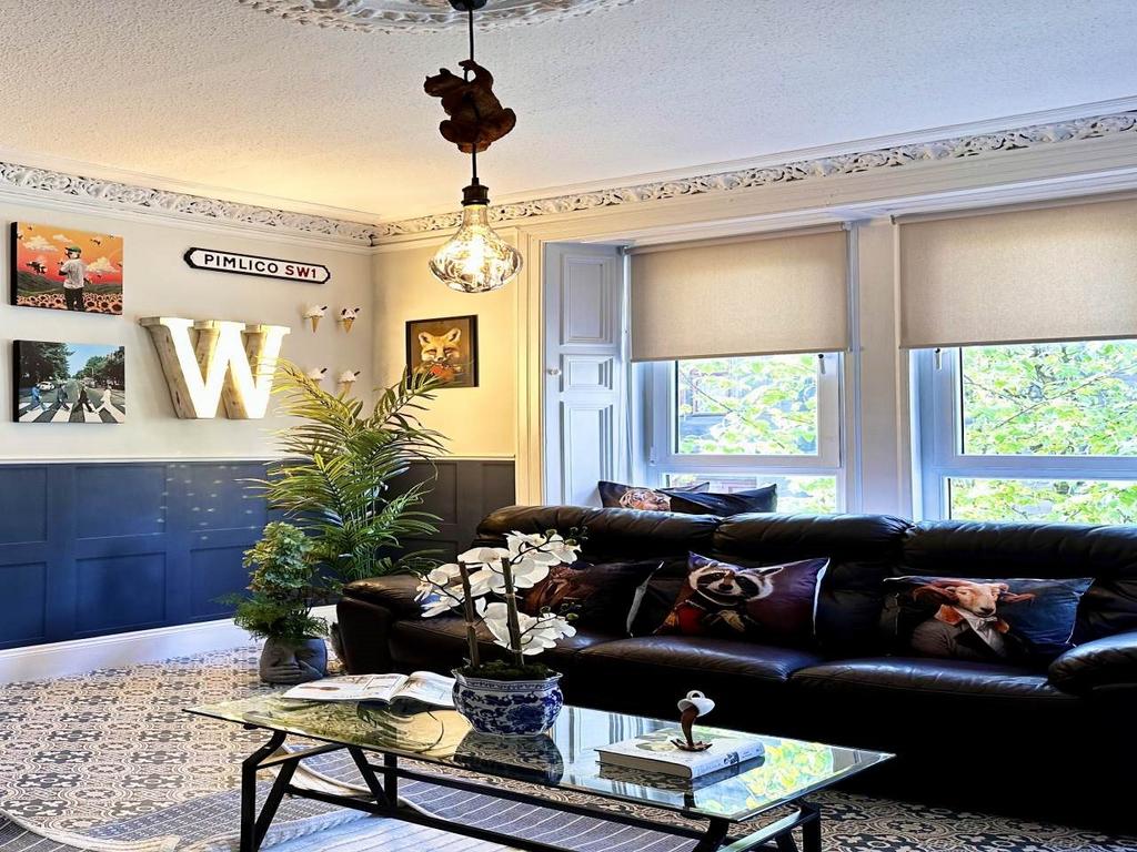 Lounge detail