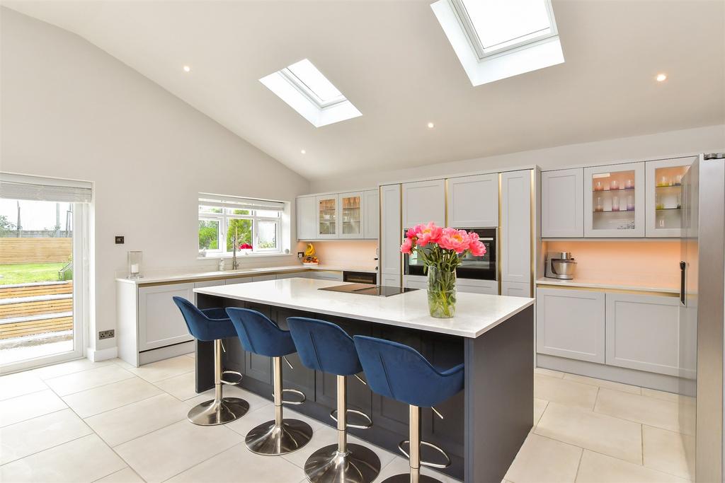 Lounge/Kitchen/Dining Room