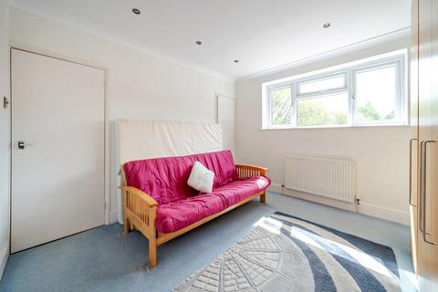 19 Link Way, Denham, Uxbridge, UB9 5NL