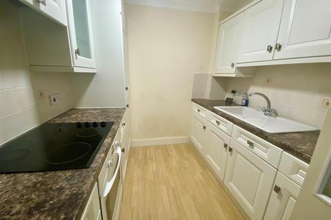 1 bedroom retirement property for sale, Wannock Road, Eastbourne