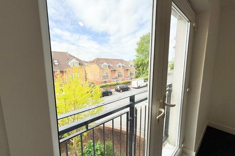 2 bedroom flat for sale, Hollybrook Park, Bristol