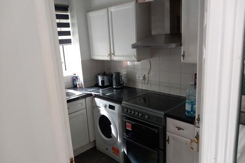 Flat 2, 6 Sherfield Close, New Malden, KT3 3RG