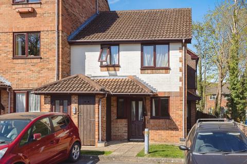 1 bedroom retirement property for sale, St Benedicts Close, Aldershot GU11