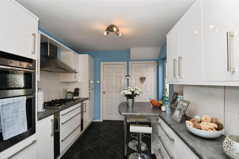 3 bedroom semi-detached house for sale, Ganton Way, Willerby, Hull