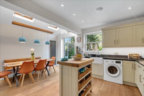 4 bedroom house for sale, Shepherd's Bush W12 W12