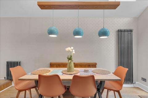 4 bedroom house for sale, Shepherd's Bush W12 W12
