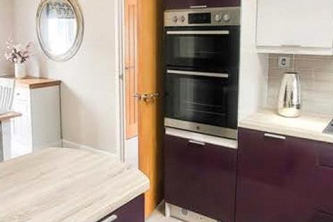 2 bedroom detached house for sale, Hawkswood Road, Downham, Billericay, Essex, CM11