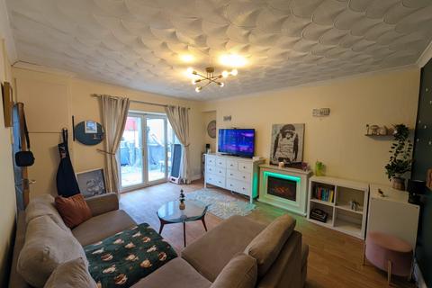 5 bedroom detached house for sale, Ystrad Road, Pentre, Rhondda Cynon Taff. CF41 7PH