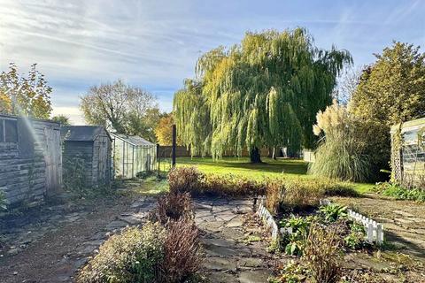 undefined, Bannister Green, Felsted, Dunmow