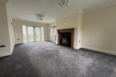 4 bedroom detached house for sale, Llanrhyddlad, Llanrhyddlad, LL65