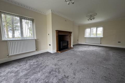4 bedroom detached house for sale, Llanrhyddlad, Llanrhyddlad, LL65