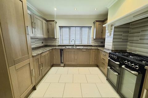 4 bedroom detached house for sale, Llanrhyddlad, Llanrhyddlad, LL65