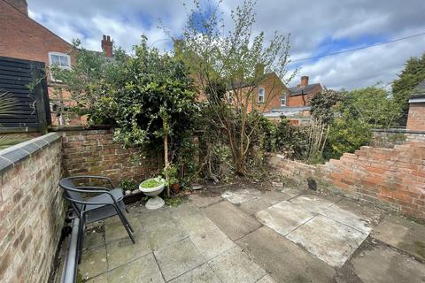 3 bedroom terraced house for sale, Lytton Road, Clarendon Park, Leicester