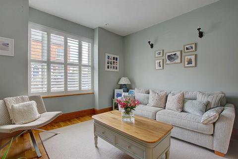 7 Carlyle Road, Aston Fields, Bromsgrove, B60 2PN