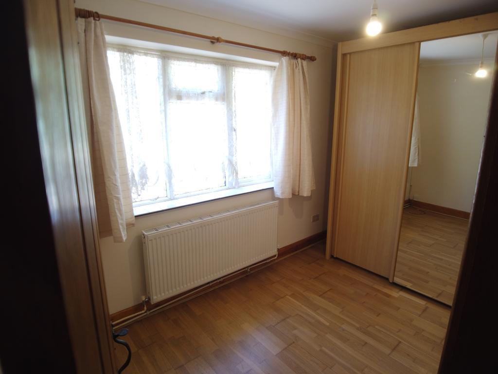 Bed 4-1024x768.JPG