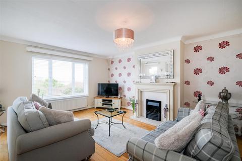 2 bedroom maisonette for sale, Mount Echo Avenue, London