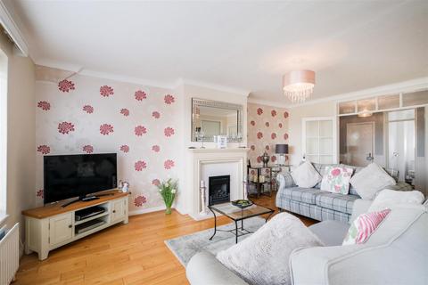 2 bedroom maisonette for sale, Mount Echo Avenue, London