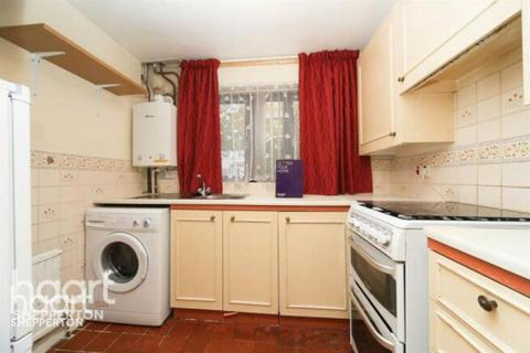 1 bedroom end of terrace house for sale, Squires Walk, ASHFORD