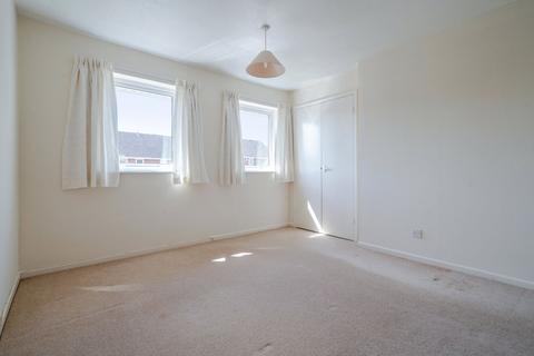 16 Harting Down, Petersfield, GU31 4PG