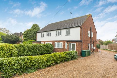 2 bedroom maisonette for sale, Chertsey Road, Ashford, TW15