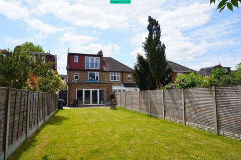 18 Compton Avenue, Romford, RM2 6ET