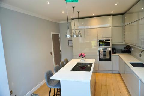 18 Compton Avenue, Romford, RM2 6ET