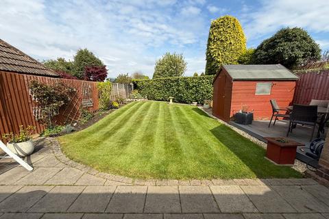 2 bedroom detached bungalow for sale, Dyas Road, Hollywood, B47 5LJ