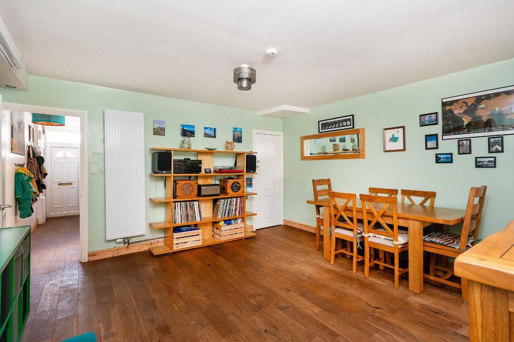 0 B5 SEE - Sitting Dining Room D.jpg
