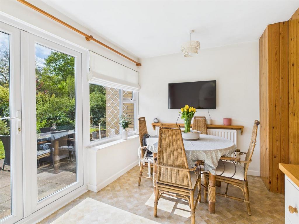Breakfast Room