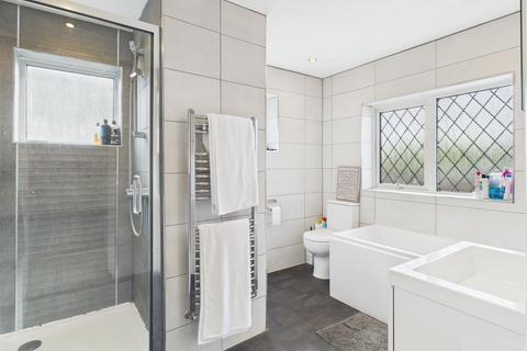 3 bedroom detached house for sale, Tring Road, Aylesbury HP20