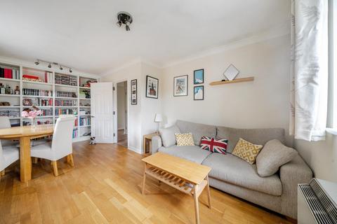 16 Hanson Close, Beckenham, BR3 1WJ