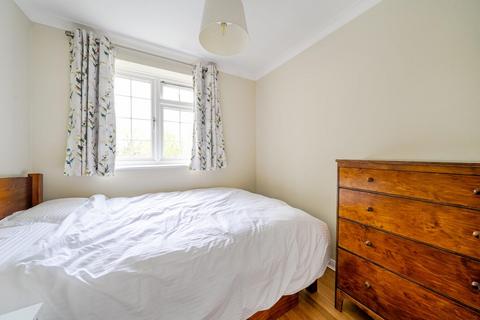 16 Hanson Close, Beckenham, BR3 1WJ