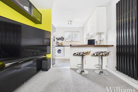 1 bedroom terraced house for sale, Aiston Place, Aylesbury HP20