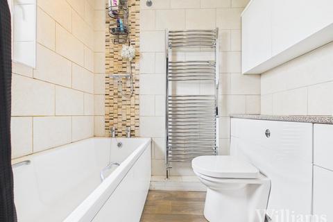 1 bedroom terraced house for sale, Aiston Place, Aylesbury HP20
