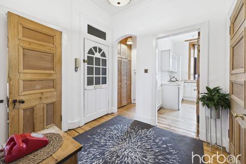 1 bedroom apartment for sale, Carmunnock Road, Mount Florida, Glasgow, G44 4TZ