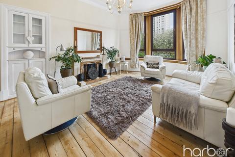 1 bedroom apartment for sale, Carmunnock Road, Mount Florida, Glasgow, G44 4TZ