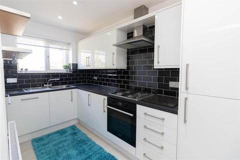 1 bedroom flat for sale, Bradbury Close, Gateshead