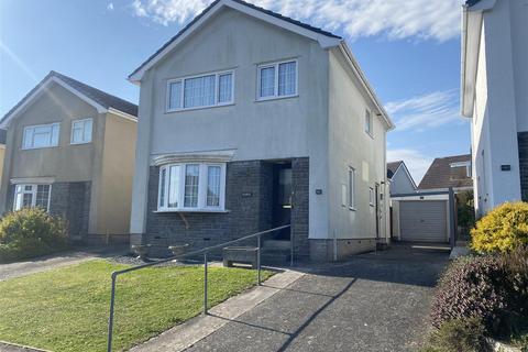 3 bedroom detached house for sale, 10 Clover Park, Haverfordwest