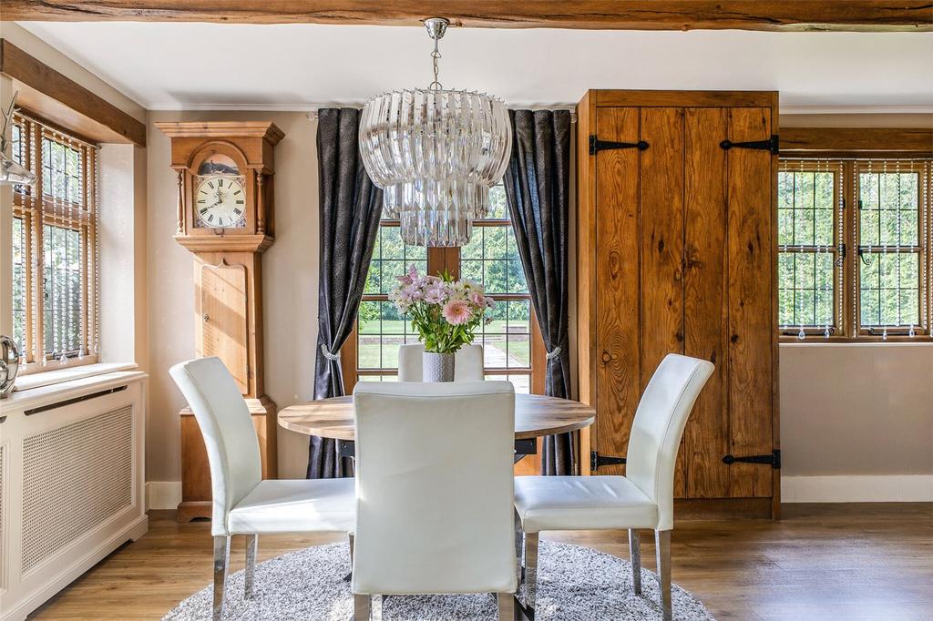 Breakfast Room