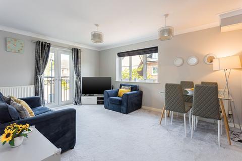 2 bedroom flat for sale, Albion Way, Edenbridge TN8