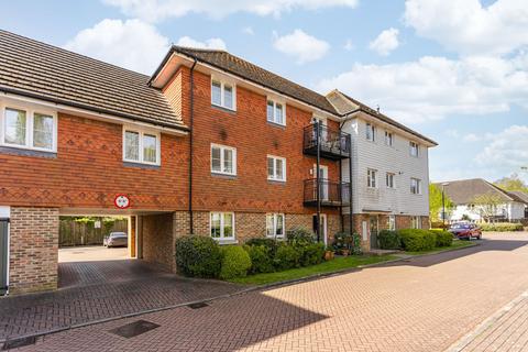 2 bedroom flat for sale, Albion Way, Edenbridge TN8
