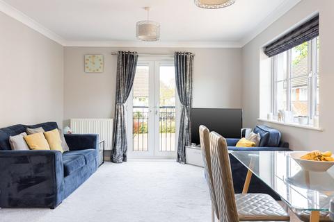2 bedroom flat for sale, Albion Way, Edenbridge TN8