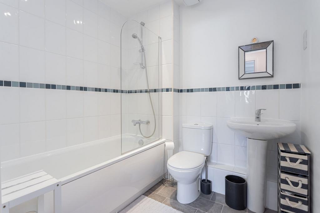 Modern Bathroom