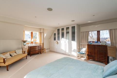 5 bedroom detached house for sale, Green Lane, Cobham, Surrey, KT11