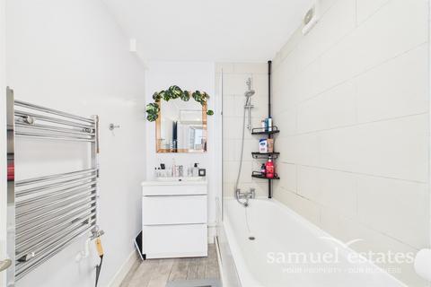 55 University Road, London, SW19 2BU