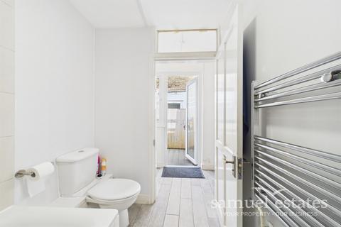 55 University Road, London, SW19 2BU