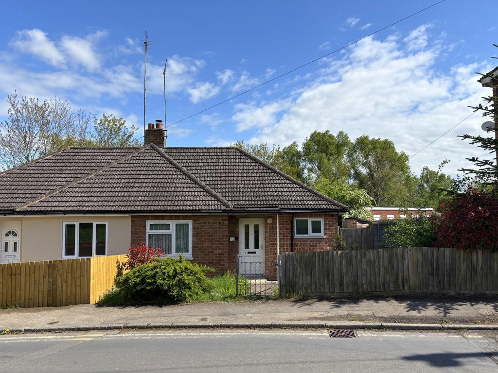 1 Bedroom Semi Detached Bungalow for Sale