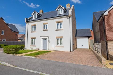 7 Brogdale Close, Faversham, ME13 8GL